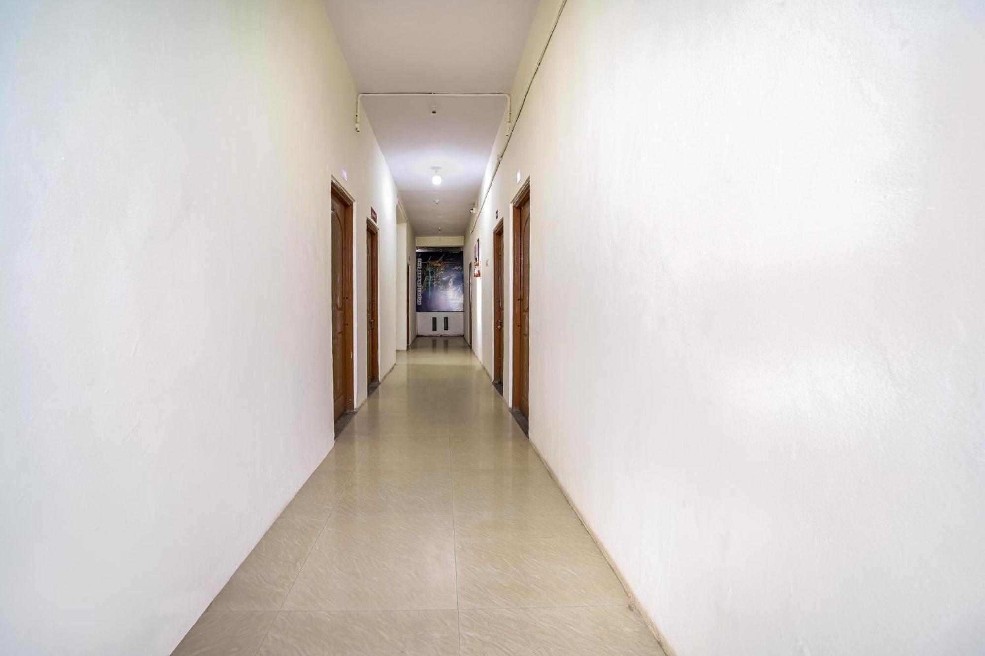 אאורנגבד Oyo Flagship Hotel The Grand Lotus מראה חיצוני תמונה